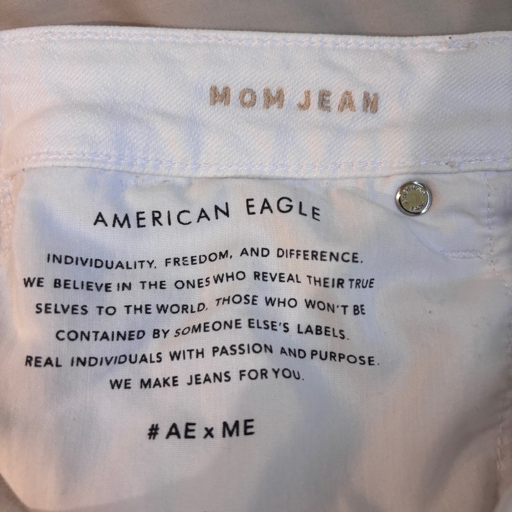 AMERICAN EAGLE MOM JEANS - Picture 11 of 12